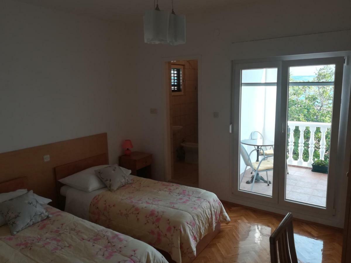Apartments Veni Up Starigrad Paklenica Esterno foto